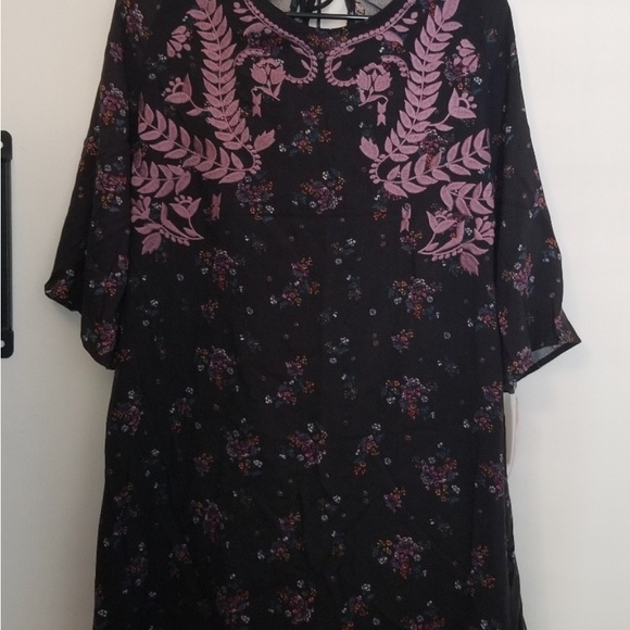 Xhilaration Brand Tunic. - Picture 2 of 3